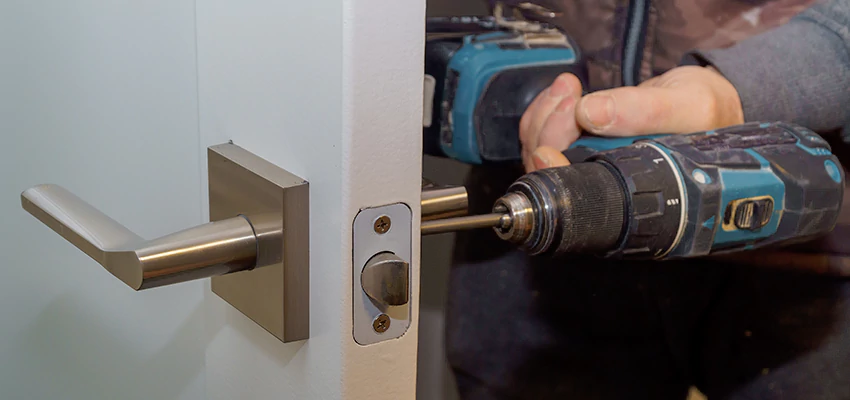 Broken Door Handle Lock Repair in Mead Valley, California